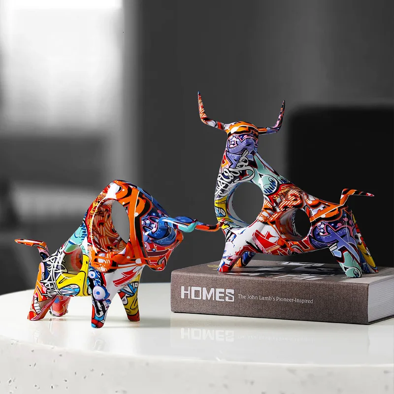 

Dropshiper Art Nordic Creative Graffiti Cow Decoration Living Room Desktop Office Wine Cabinet Home Soft Decoration Gift