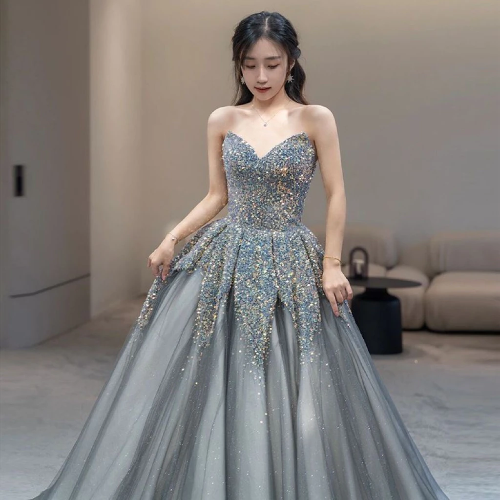 

Shiny Cocktail Dresses Sequined Sweetheart Strapless Luxury Ball Gown Classic Spray Gold Vintage Long Evening Party Prom Gowns