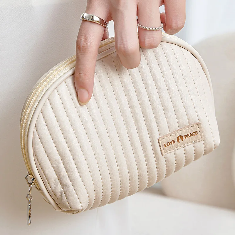 

Portable Girl Leather Makeup Bag Women Cosmetic Bag Outdoor Waterproof Toiletries Organizer Female Beauty Bags Makeup Organizer