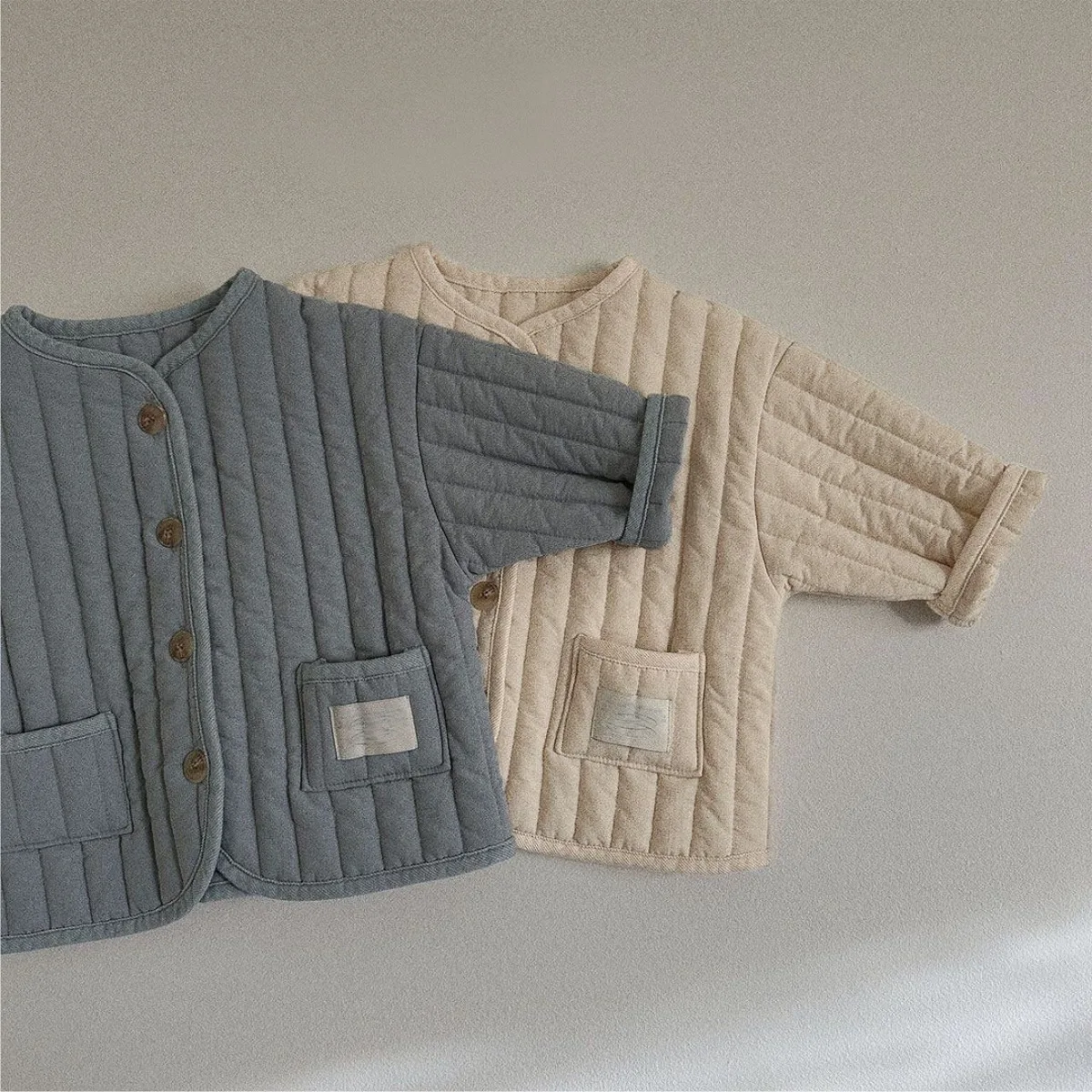 Description Picture 5 of item2025 Winter New Baby Long Sleeve Warm Coat Solid Infant Girls Plus Velvet Thick Cardigan Coat Toddler Boys Cotton Padded Jacket