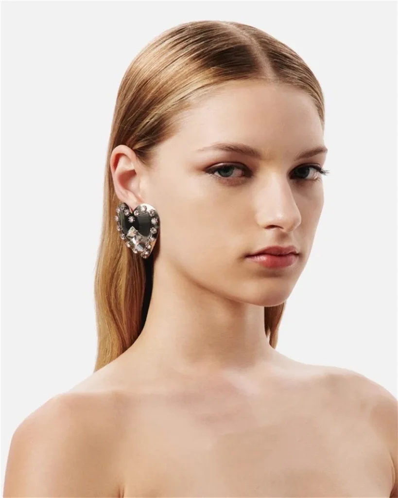 Earrings Temperament Light Luxurious Peach Heart Clip For Women Aretes De Mujer Pendientes Boucle D’Oreille Orecchini Clip De