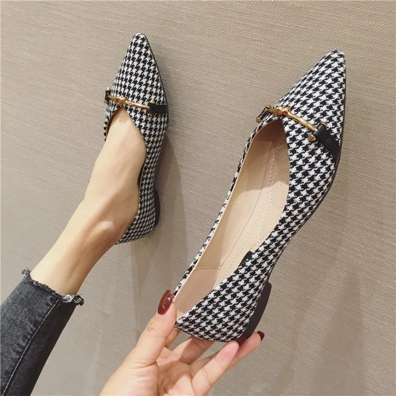 Flat Shoes for Women Pointed Toe Plaid Slip on Loafers Summer Spring Casual Shoes Ladies Shoes Comfortable Women Work Shoes