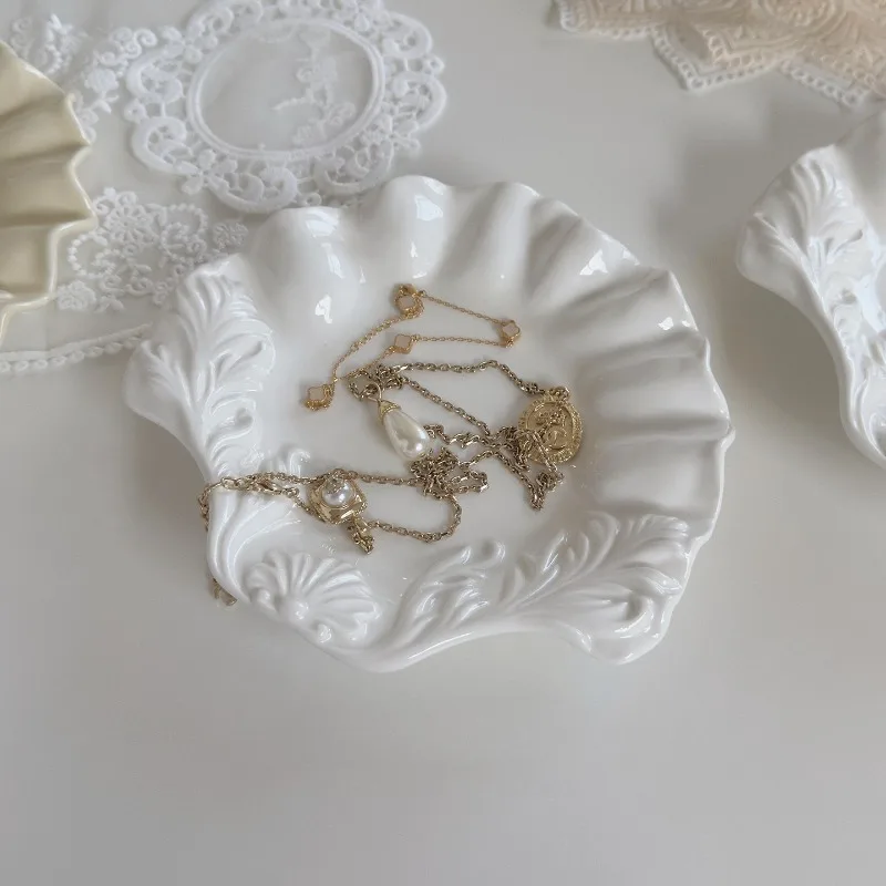 Ceramic Dessert Plate Fruit Plate Shell Relief Underglaze Jewelry Dish, Decorative Tray for Rings Earrings Necklaces Bracelet S7bb3a5b434844f2b8e49615d3a6b8bdce