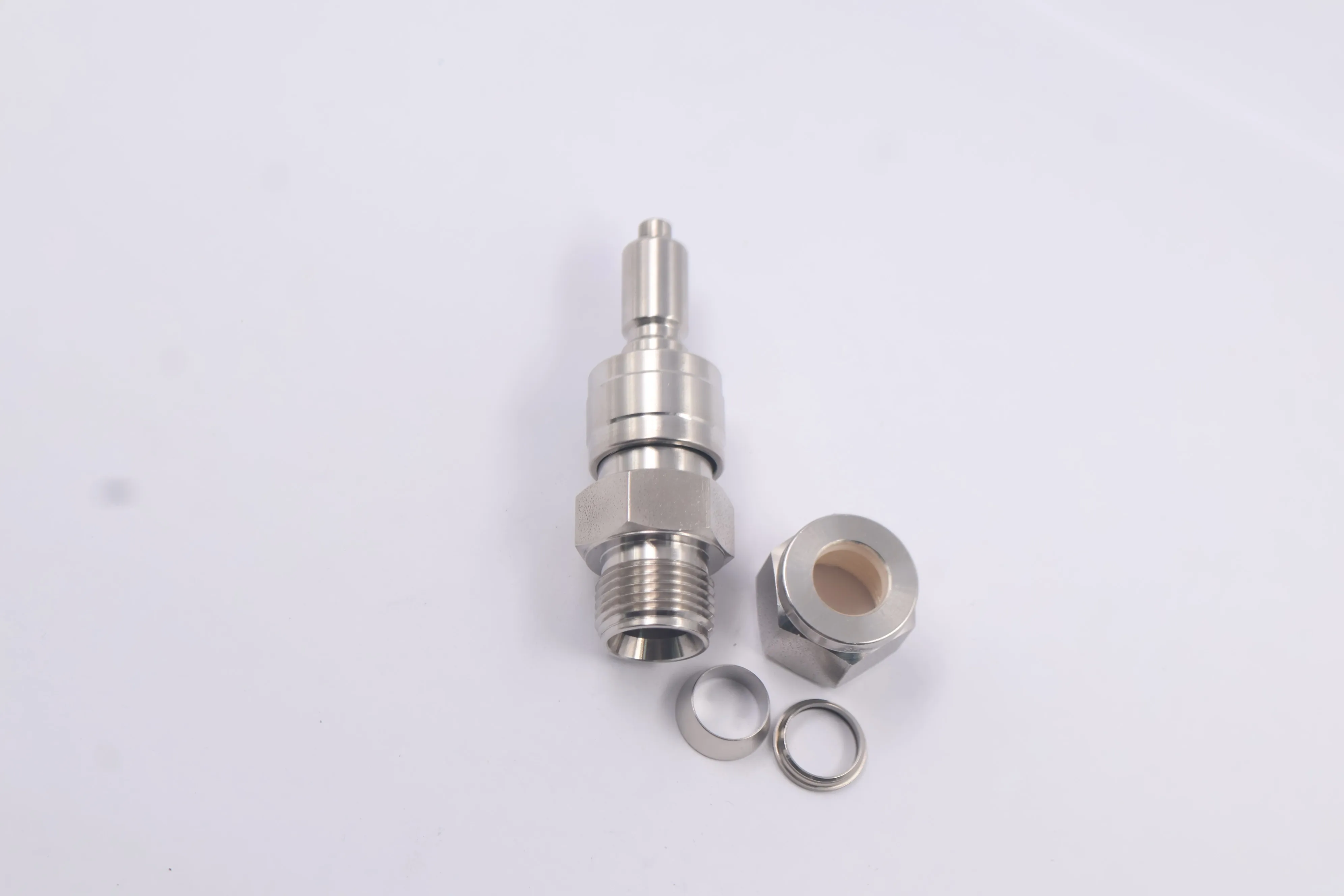 SS-QC4-D-6M0,Stainless Steel Instrumentation Quick Connect Stem with Valve,0.2 Cv,6mm Tube Fitting,Can Combination with Swagelok