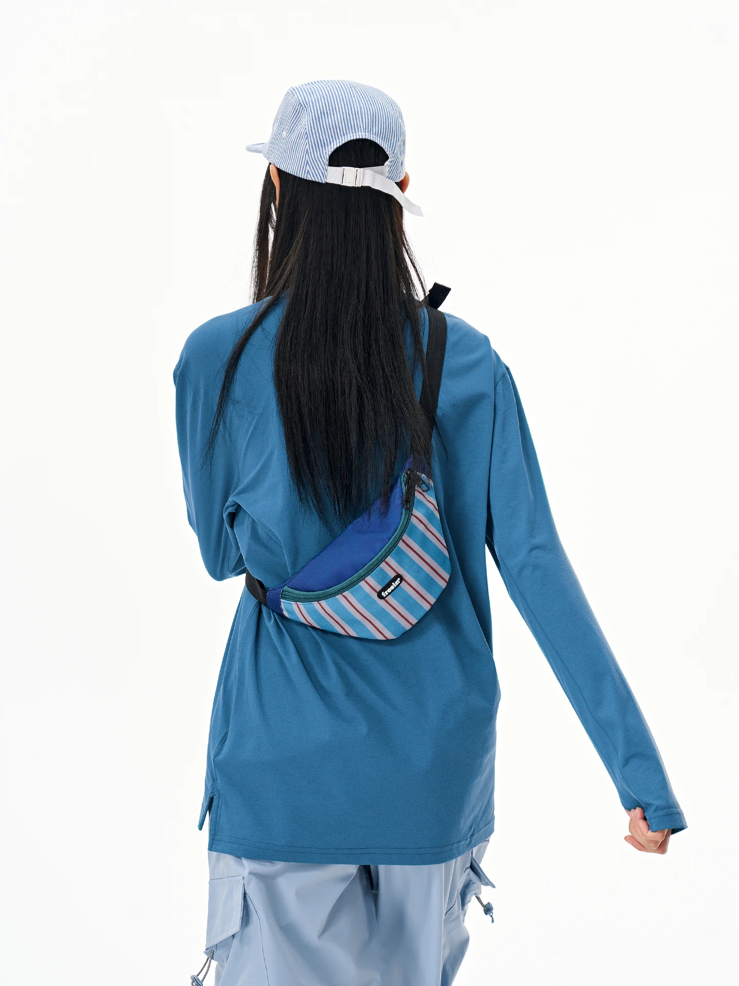 Freein Outdoor Sports Unisex Large Capacity Mobile Phone Crossbody Bag Color Block Striped Chest Bag Casual Oxford Cloth