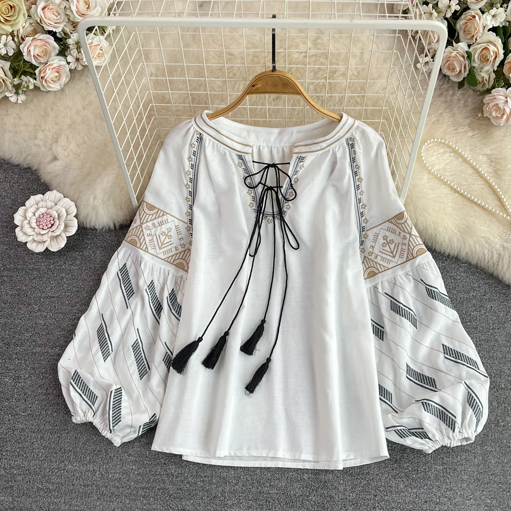 

Spring Retro Ethnic Wind Lantern Long-sleeved V-neck Loose Embroidered Pullover Tops