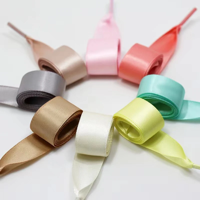 

Silk shoelaces flat lace satin ribbon sports small white shoes rope black and white color.