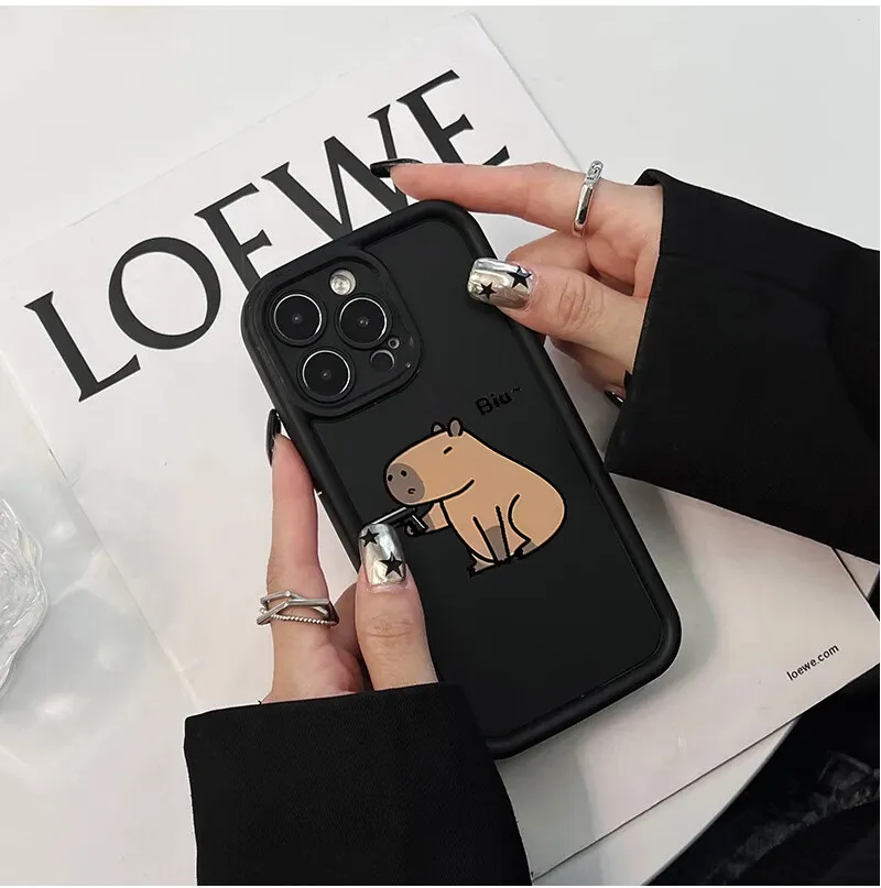 Lovely Capybara Cartoon Silicone Phone Case - Soft and Stylish Protective Casing