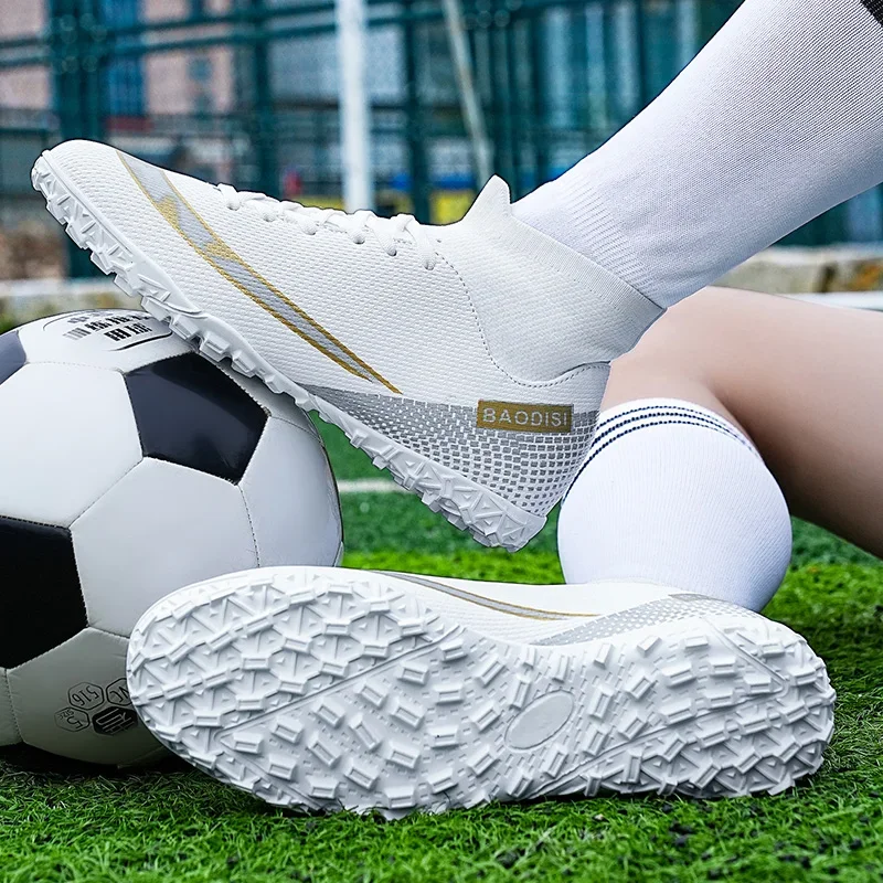 Men Football Boots Cleats Professional Soccer Shoes Indoor Football Field Boots Non Slip Sneakers football shoes