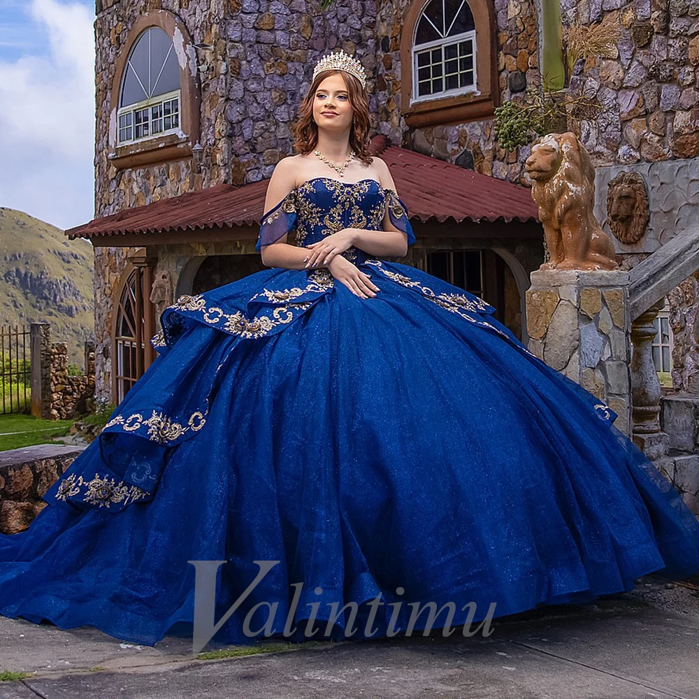 Luxury Velvet Quinceanera Dress - Embroidery Ball Gown With Train For Sweet 15/16