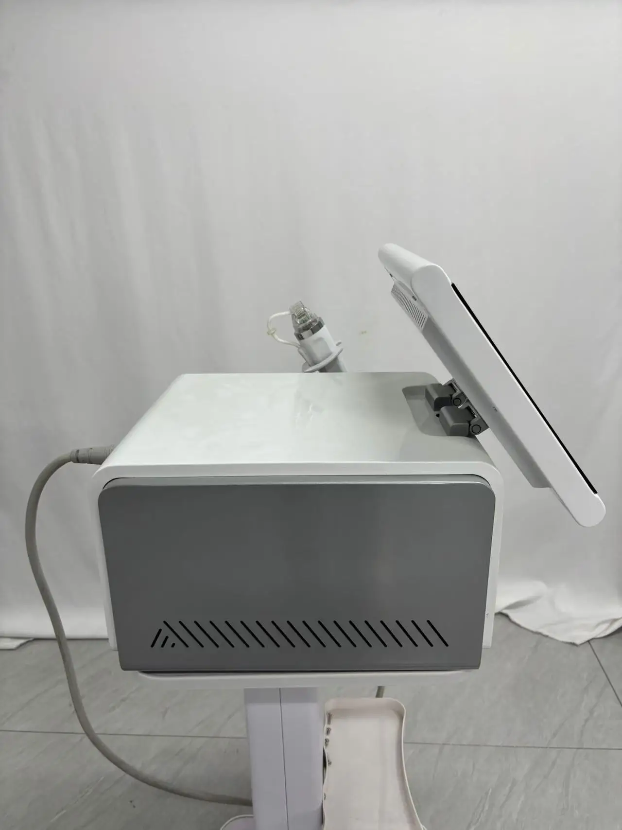 RF Microneedle Beauty Machine Morpheus 8 Microneedling Stretch Mark Remover Fractional Micro Needling