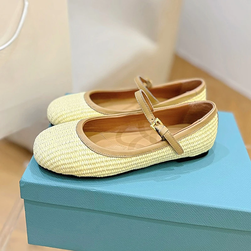 

2024 Autumn New Ballet Flat Shoes Weave Upper Design Round Toe Female Loafers Leisure Vacation Buckle Strap Women's Shoes