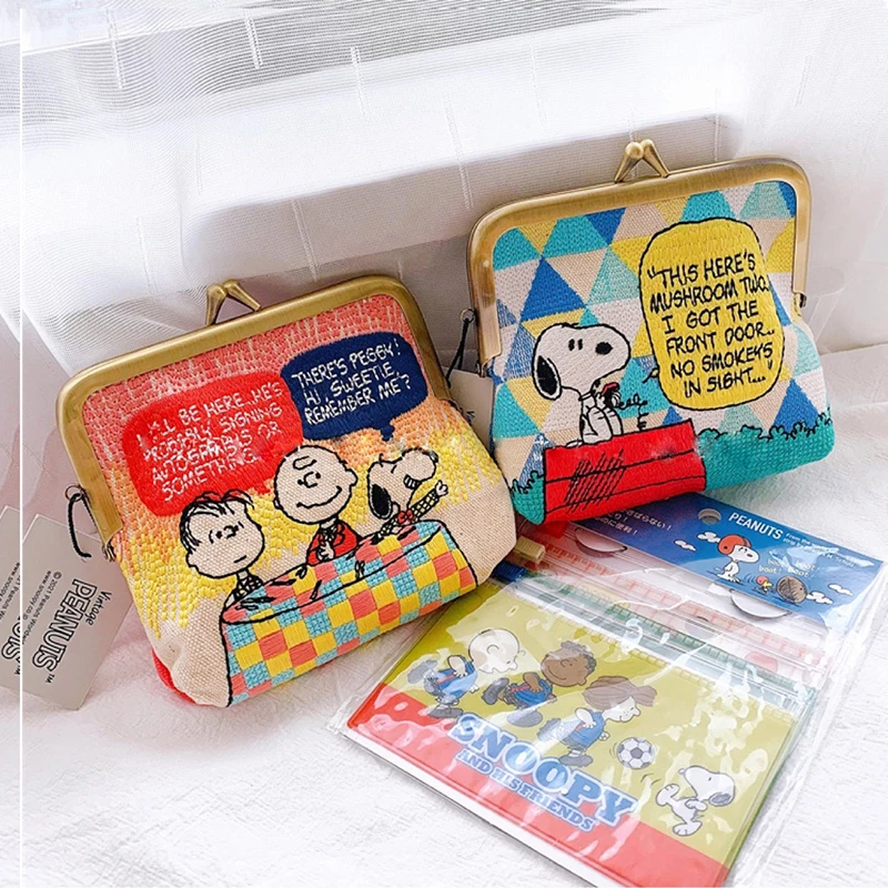 Kawaii Snoopy Peanut Fabric Embroidery Cute Change Miscellaneous Lipstick Storage Bag Clip Bag Embroidery Locking Buckle Stitch