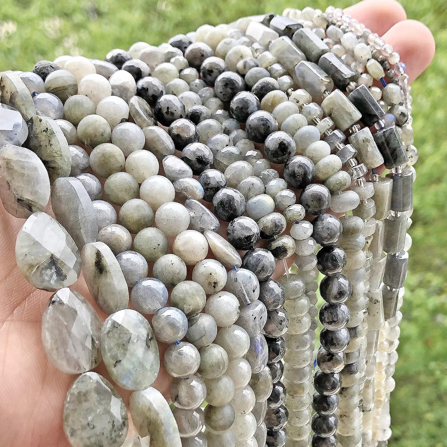 Perles de pierre en vrac de labradorite grise pour la fabrication de bijoux – Image 4