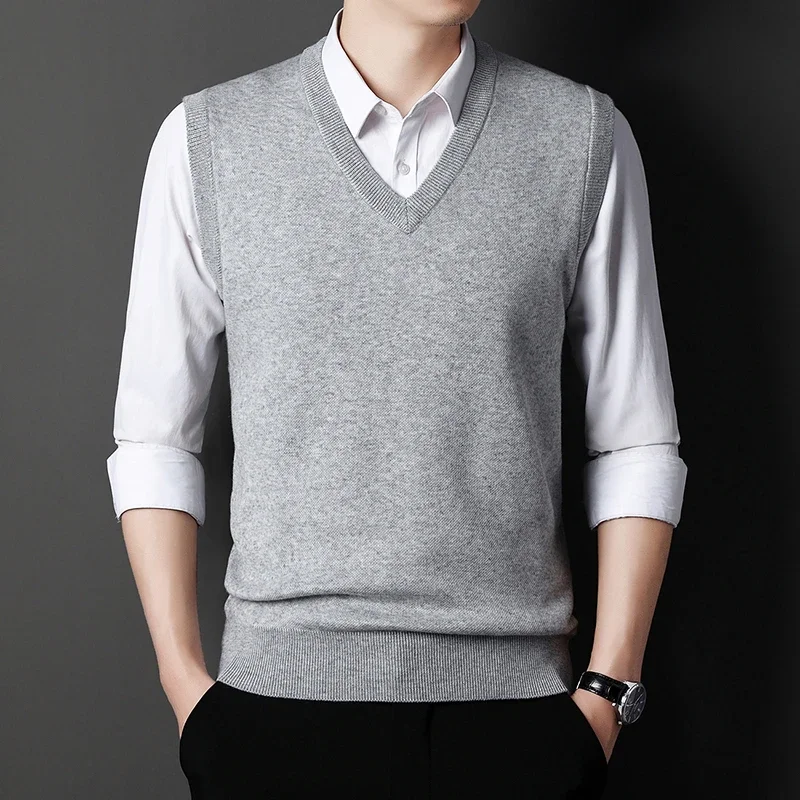 Men's Solid Color Sweater Vest Casual Fashion Warm Top for All Seasons Comfortable Breathable Layering Essential 6