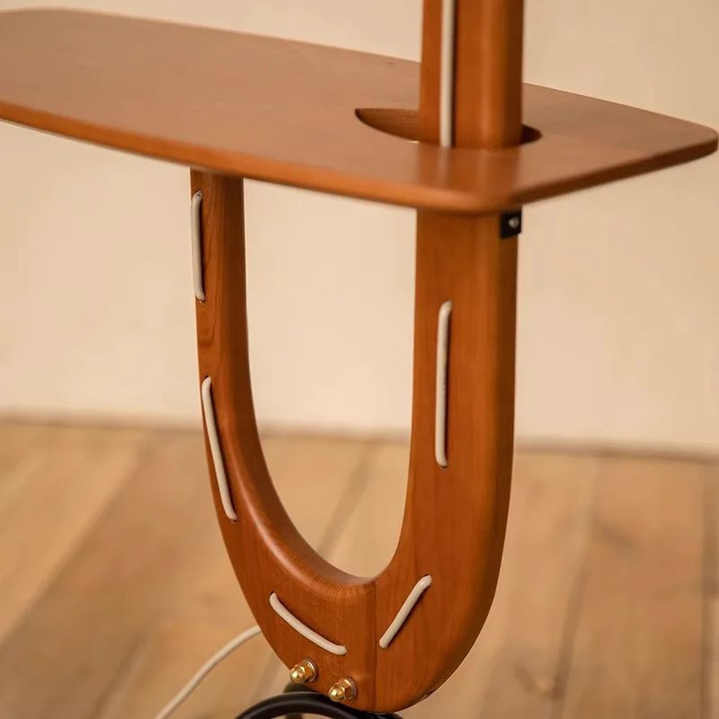 ��Ƽ�� ���� ���̺� ������ LED �÷ξ� ����, �Ž� ���� �� ���� ���ĵ� ����, ������ ħ�� �� ����, E27