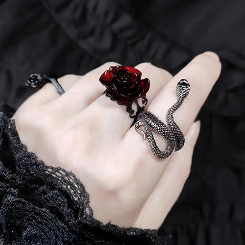 Retro Goth Style Red Rose Opening Rings for Women Punk Personality Crystal Flower Hollow Finger Ring Hip Hop Rock Party Jewelry