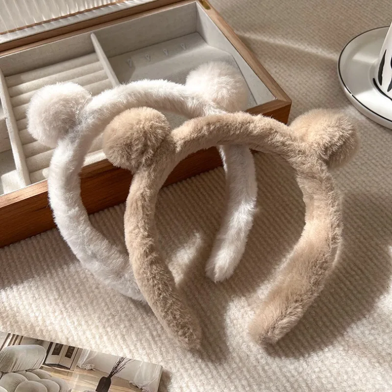 

2023 New Trend Solid Wool Bear Ears Hair Hoop Campus Party Creative Headband Girl Fashion Cute Hair Accessories Wholesale