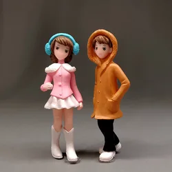 Romantic Miniature Couple Figurines for Wedding Decor and Valentine's Day Gift (Type 68 - pink - 7cm)