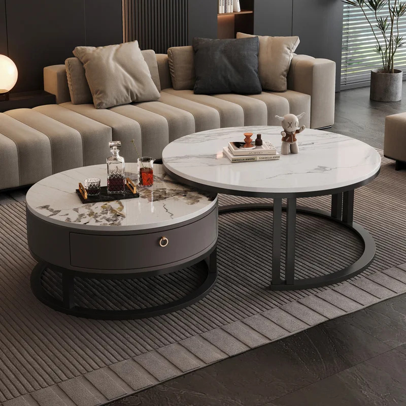 

Современный минималистичный круглый журнальный столик из массива дерева