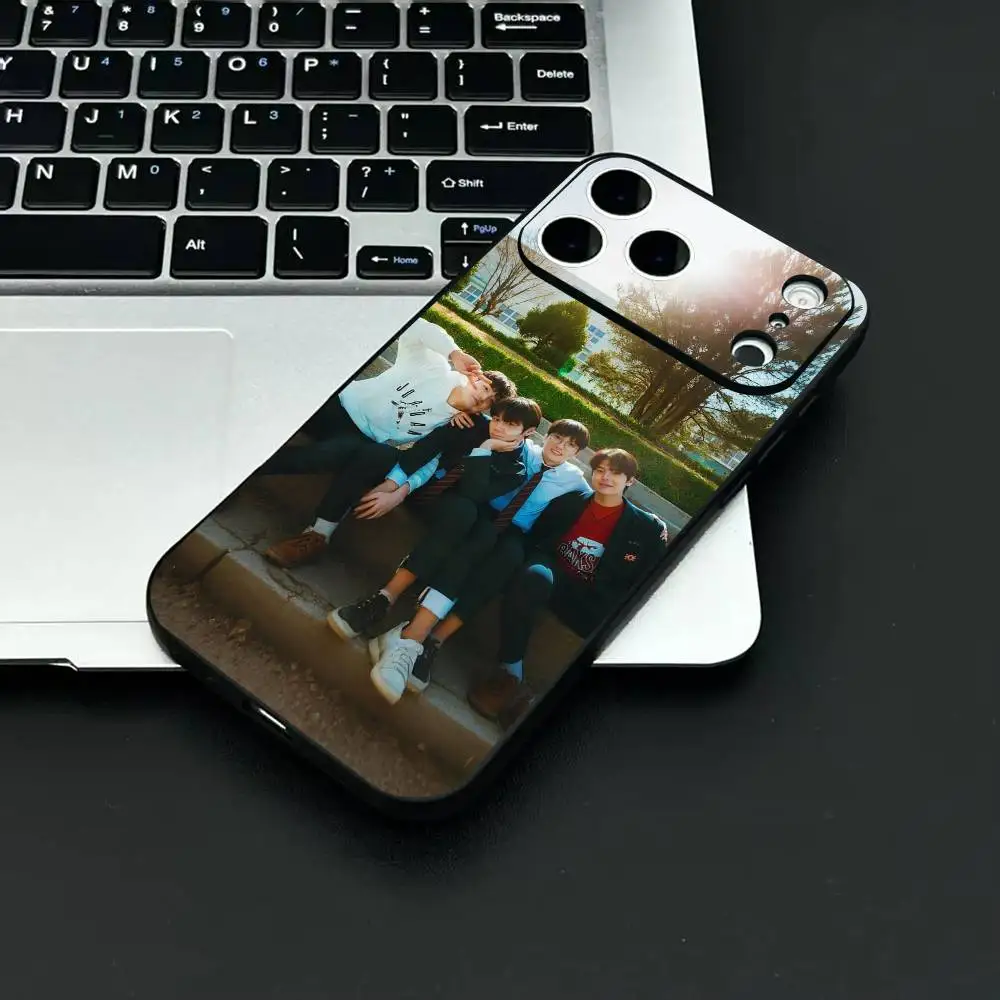 Stylish UV Spray Painted Anti-Fall Phone Case with Daily Protection