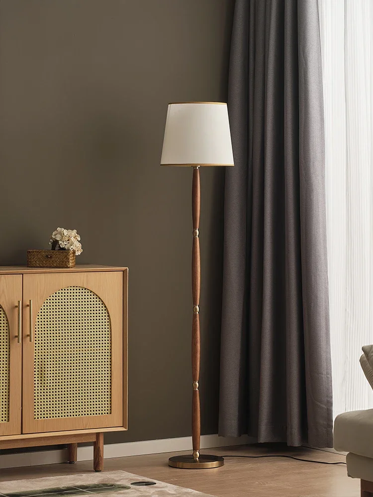 ������ ��Ʈ�� �߰��� �Ż� �÷ξ� ����, �Ϻ��� ������ ��Ÿ��, ħ�� ħ�� �� �Ž� ���� �ڳ� ���̺� ����