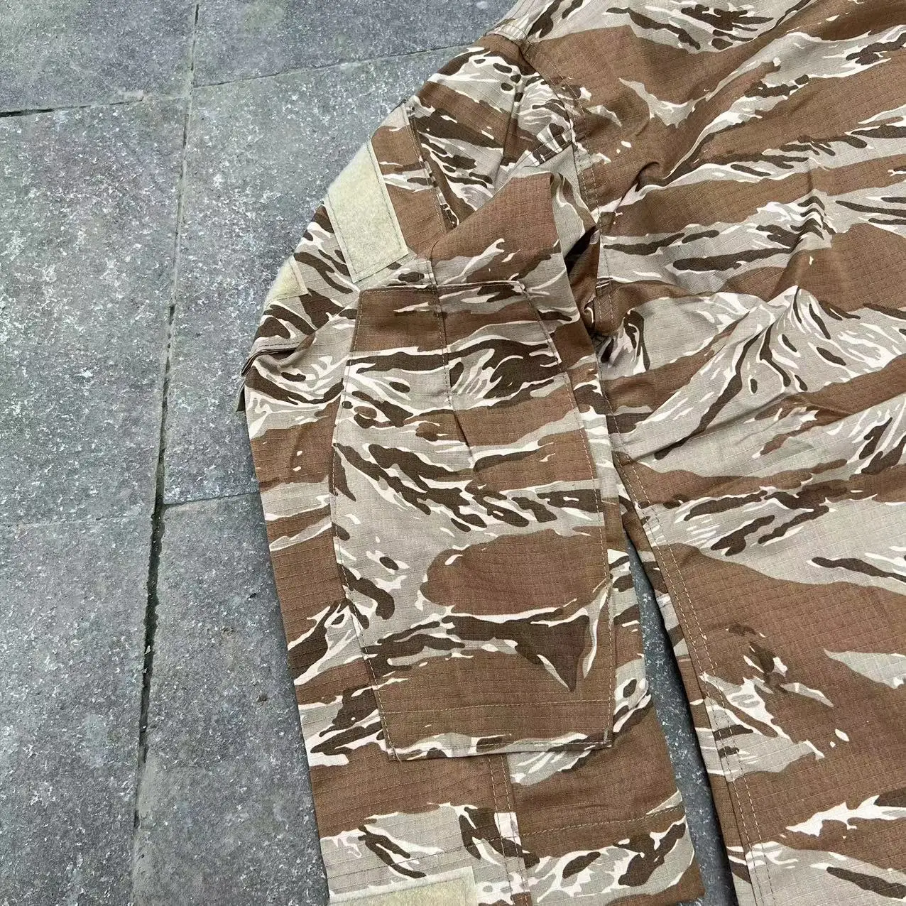 Tactical Suit Combat Uniform Desert Tiger Camouflage Long Sleeved