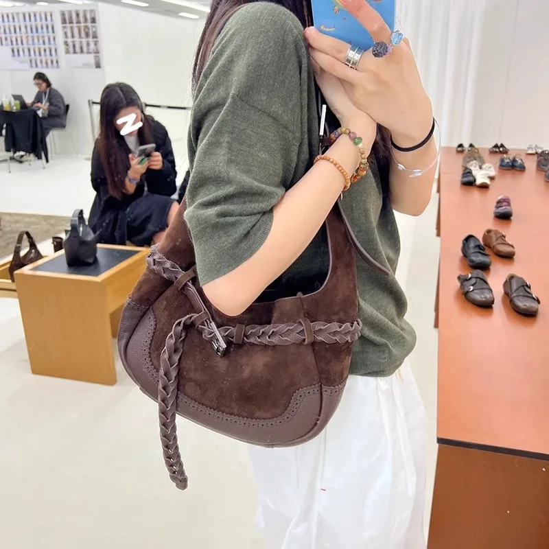 Retro design frosted women bag versatile pleated drawstring small square bag 2025 new high-quality handbag shoulder bag