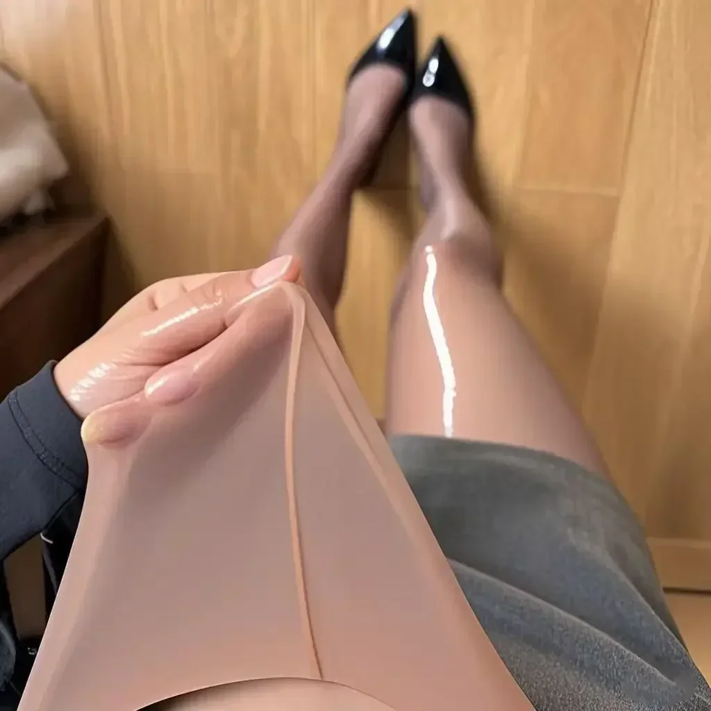 Authentic Horse Oil Shiny Sexy Smooth High Density Large Size Pantyhose Anti-Catch Oil Luminous Home Long Tube Socks