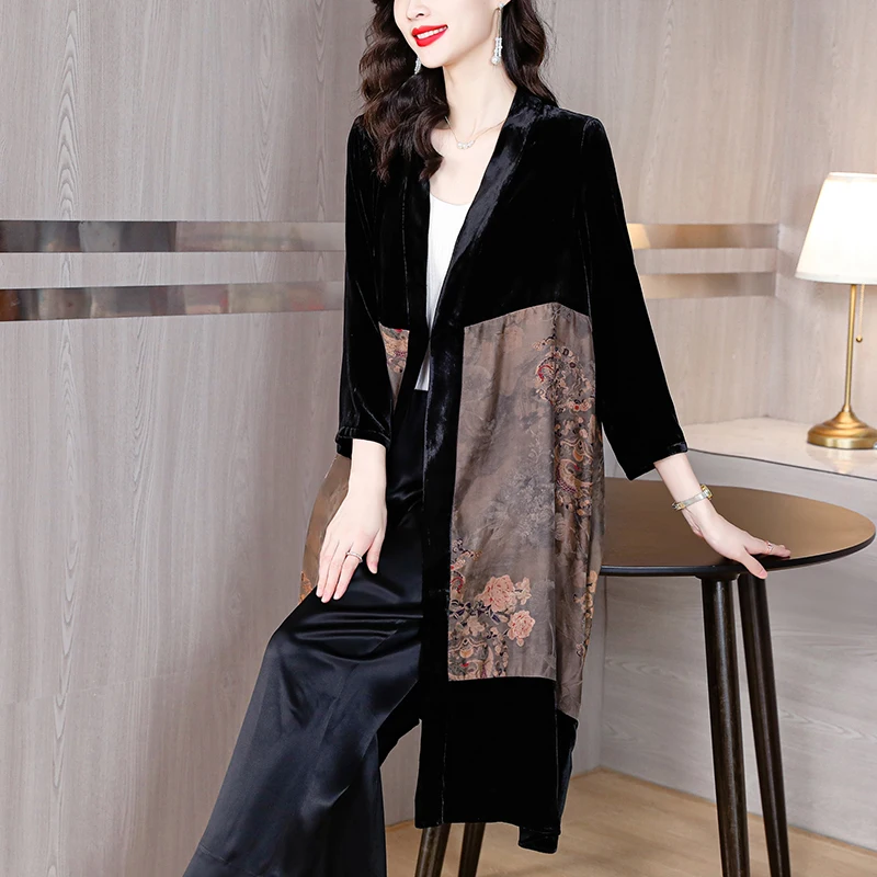 

New 2022 Winter Runway Designer Women Vintage Notched Collar Wrap Black Velvet Maxi Coat Thick Warm Long Trench Coat Outwear