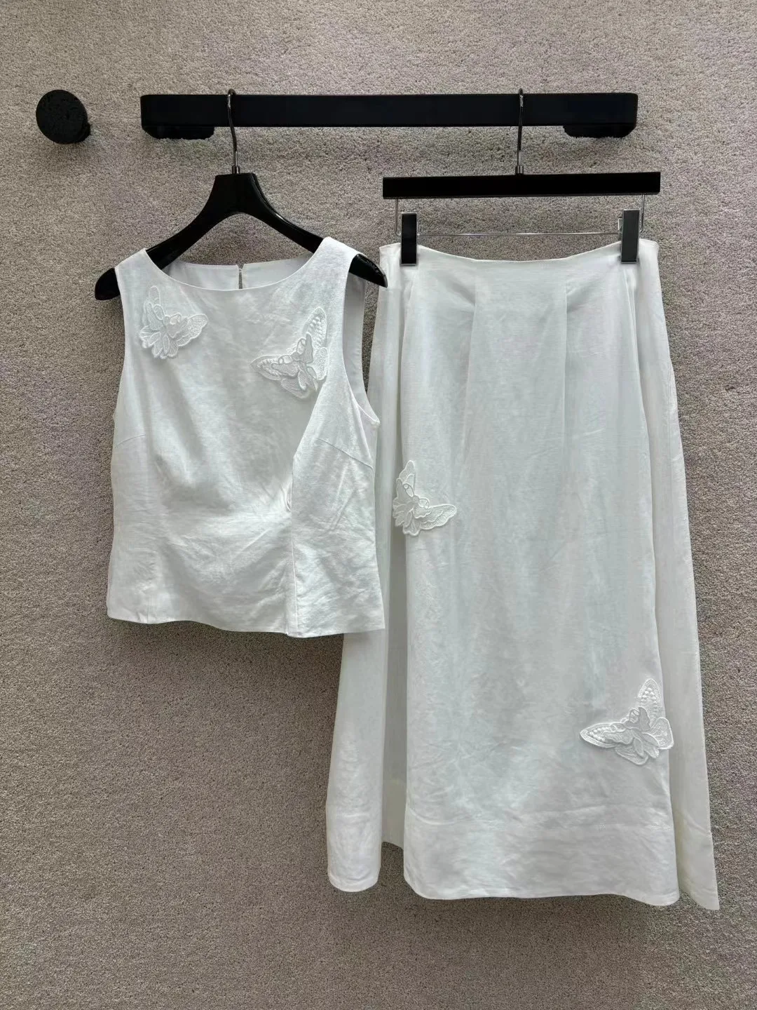 

Высококлассный индивидуальный новый женский пуловер➕Льняной комплект с юбкой А-силуэта и высокой талией