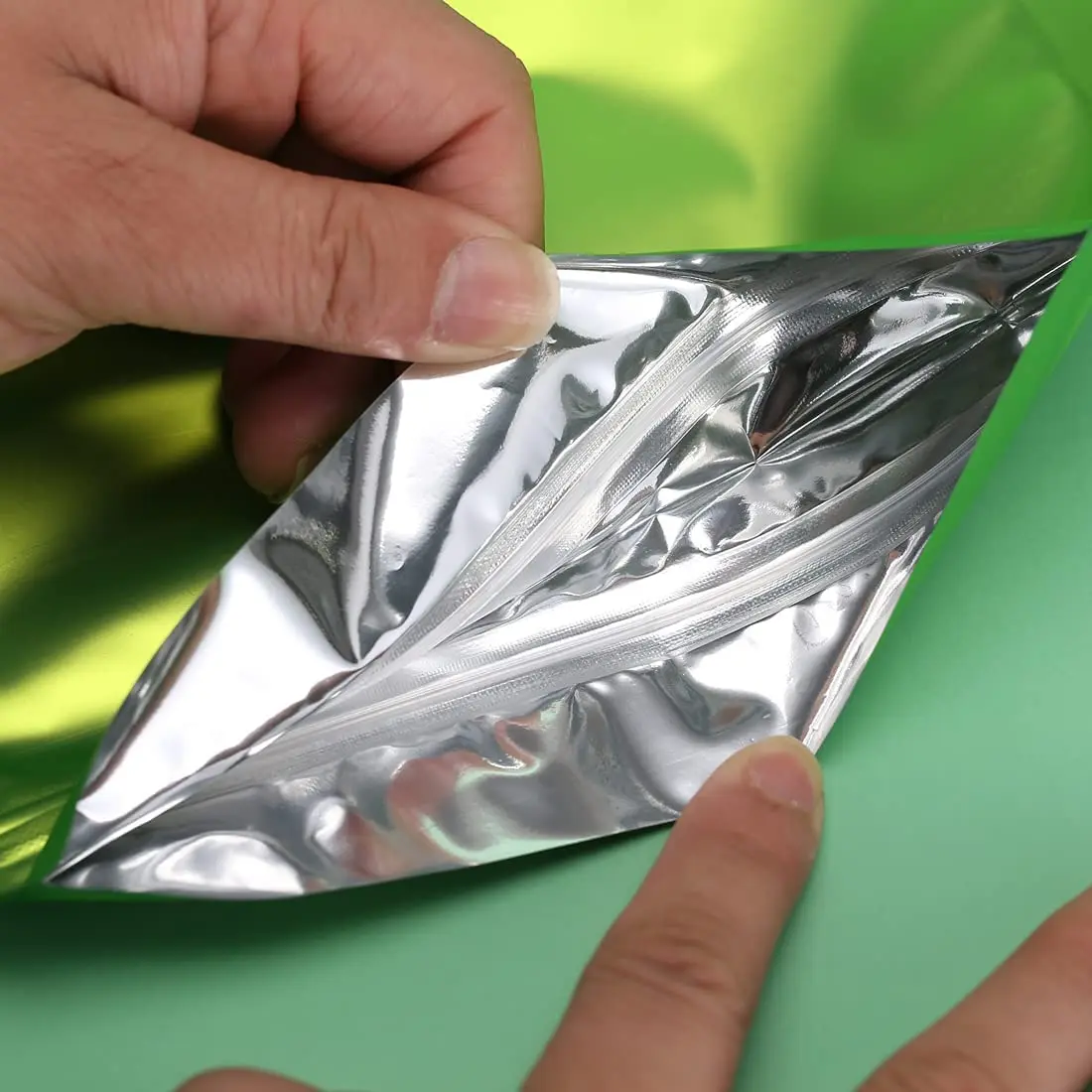 100pcs Resealable Matte Green Stand Up Zip Lock Mylar Bag Doypack