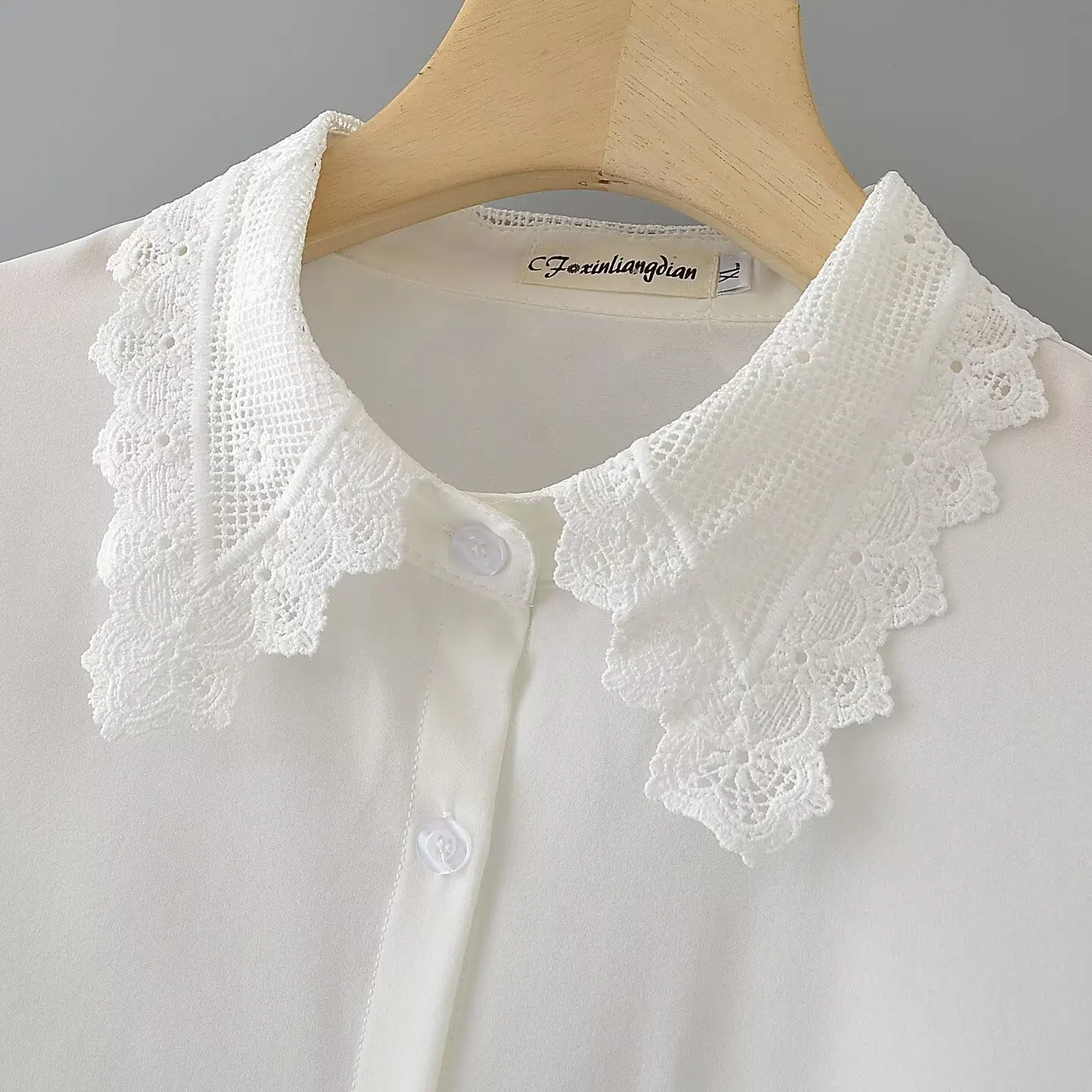 Fashion Plus Size Women's Blouses Autumn New Style Elegant Lace Lapel Long Sleeved Shirt Single Pocket Tops 451