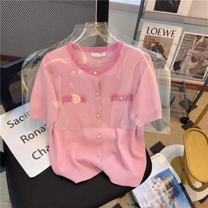 Рисунок 2 - Женский трикотажный кардиган на пуговицах