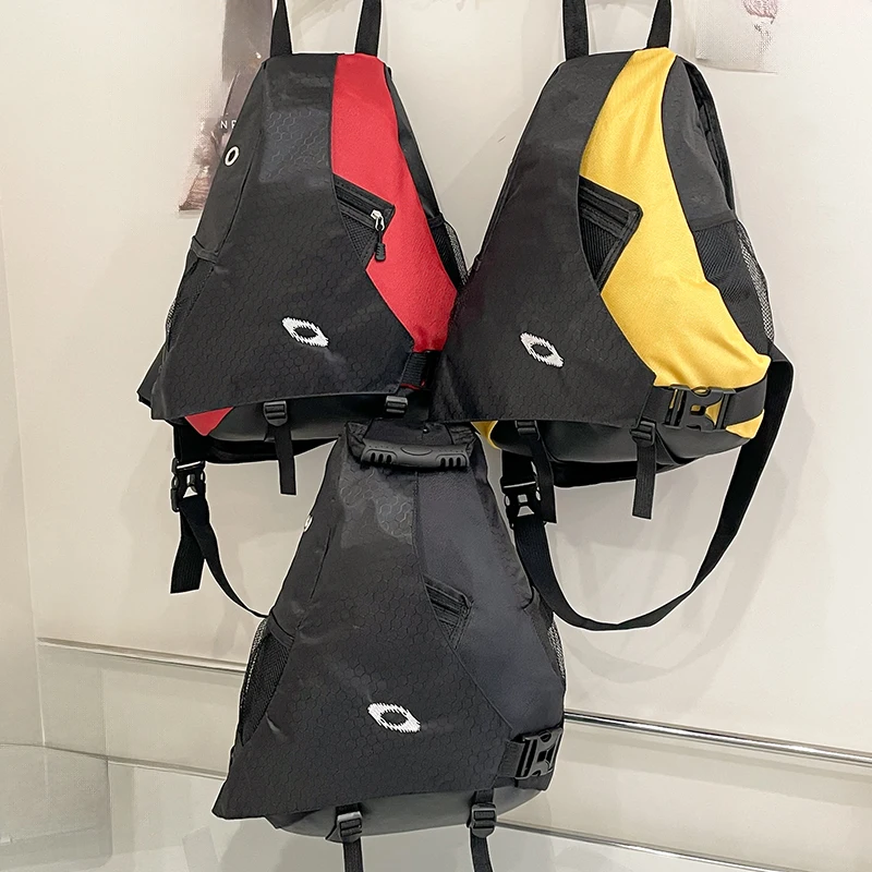 Large capacity chest bag, large capacity side back crossbody bag, multiple pockets, suitable for outdoor sports, travel and cycl
