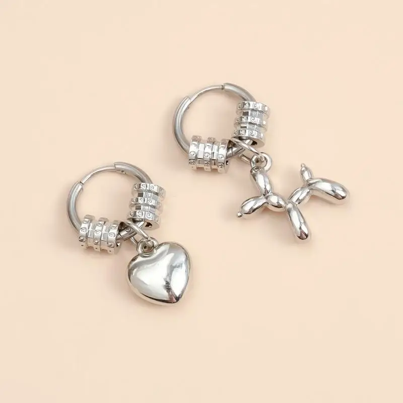 1Pair Punk Silver Color Asymmetry Flower Hoop Earrings For Women Fashion Red Zircon Heart Earrings Party Jewelry Accessorie Gift