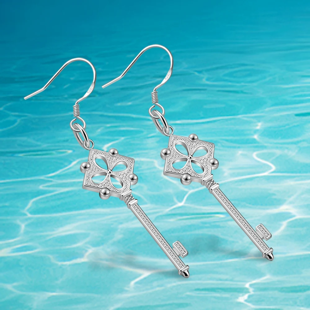 

Fashion Key Earrings 925 Sterling Silver Key Drop Earrings For Women Sweet Lovely Bohemia Charm Earrings Lady Popular Jewelry