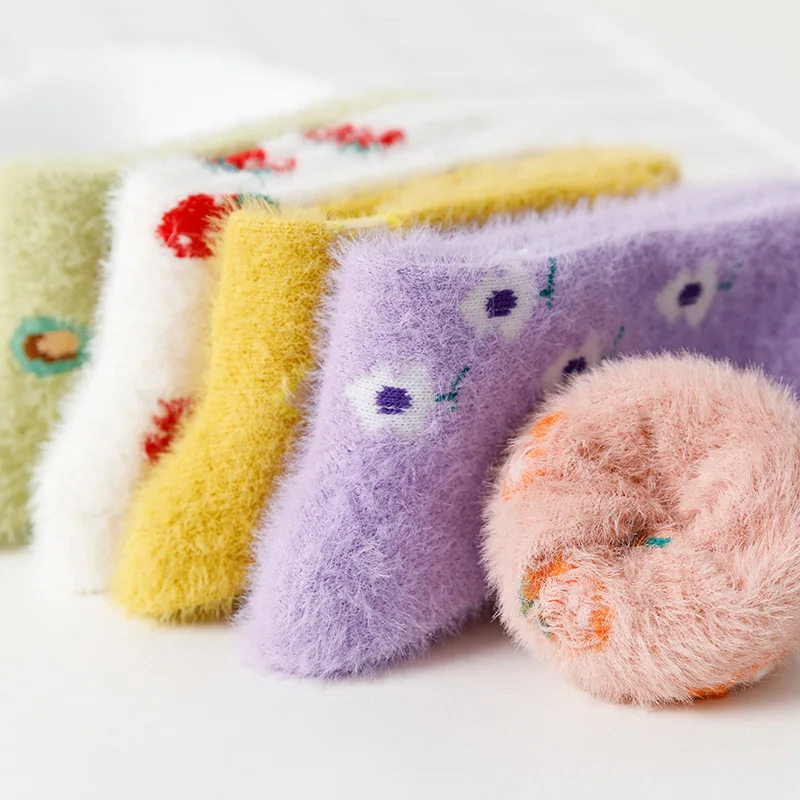 4/8 Pairs High Quality Women's Cotton Socks Solid Color Breathable Women's Cotton Socks Autumn and Winter Fruit Pattern Socks