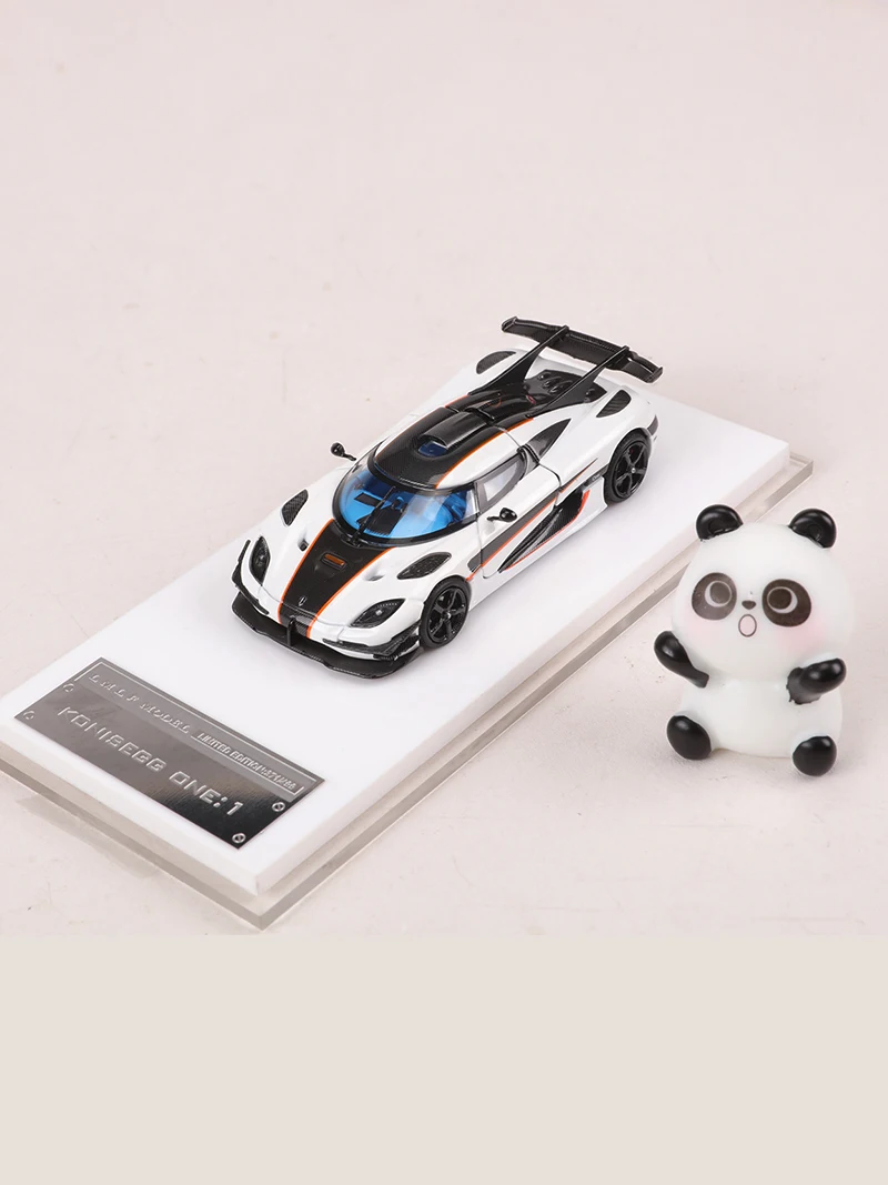 MJ 1:64 One:1 Black/White Diecast Model Car Limited Edition