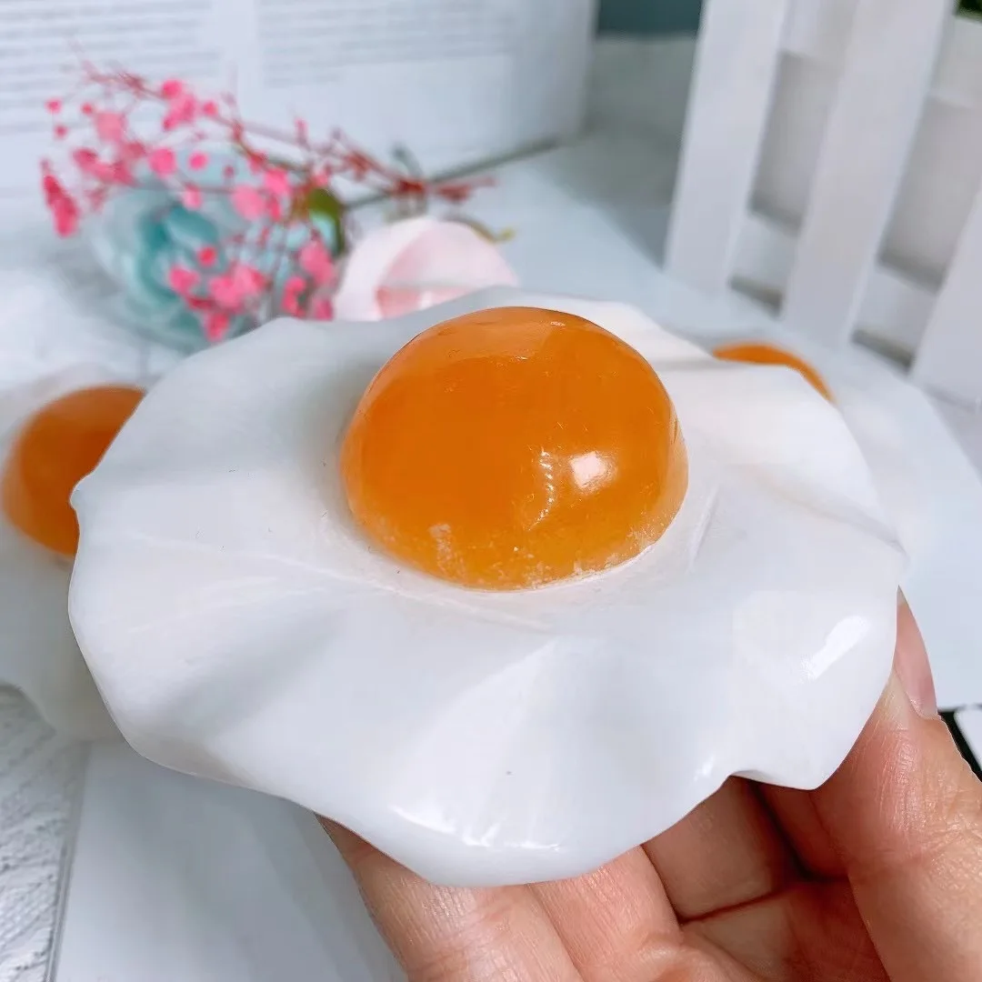 

9-10cm Natural Healing Gemstone Poached Egg Crystal Carving White Jade And Yellow Calcite Stone Crafts Ornaments 1pcs