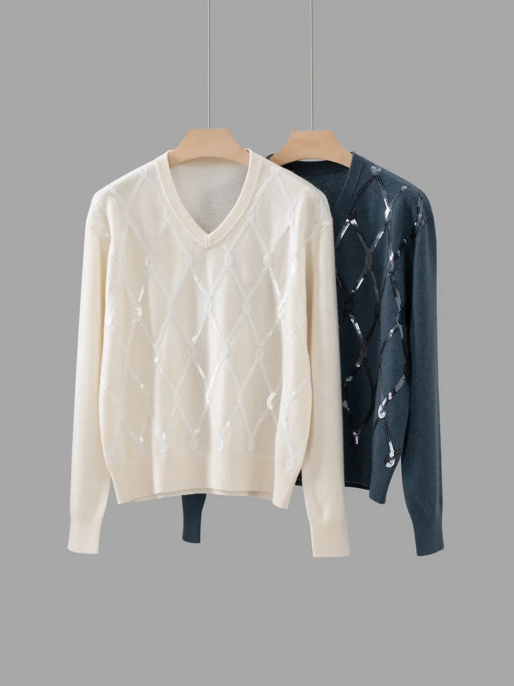

Women's Sweater Argyle Sequin Casual V-neck Long Sleeve Knitted Pullover