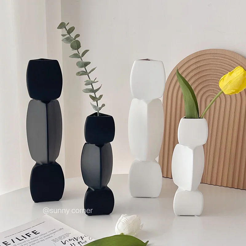 

Nordic Design Aesthetic Vase Ceramics White Black Kitchen Decorative Flowers Vases Living RoomTable Jarrones Home Decoration