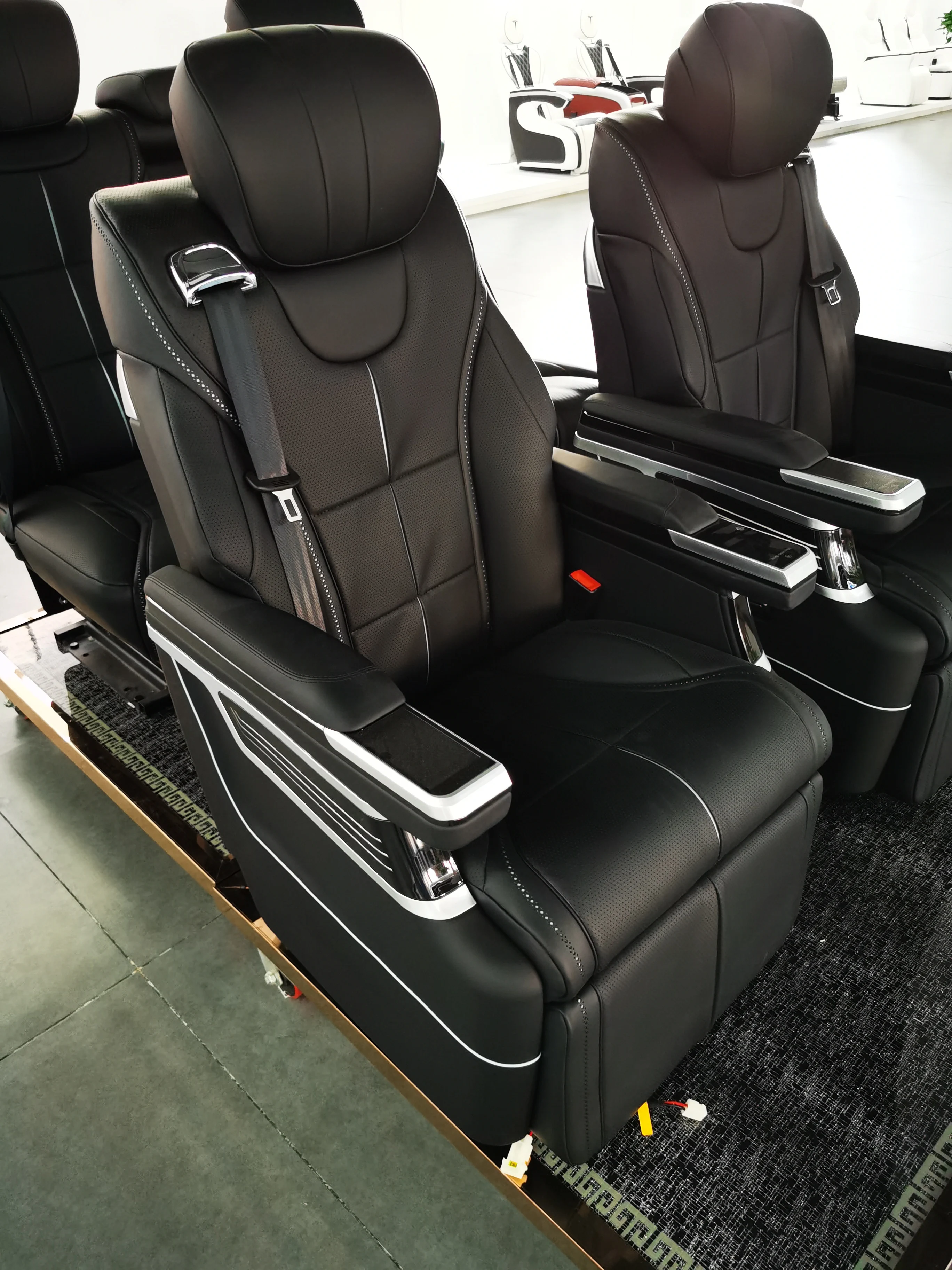 Luxury VIP Car Seats with Pneumatic Massage Lumbar Support Electric Sliding  Heating Reclining Seat Back for Conversion Mercedes Benz - China Auto Seat,  Electric Seat