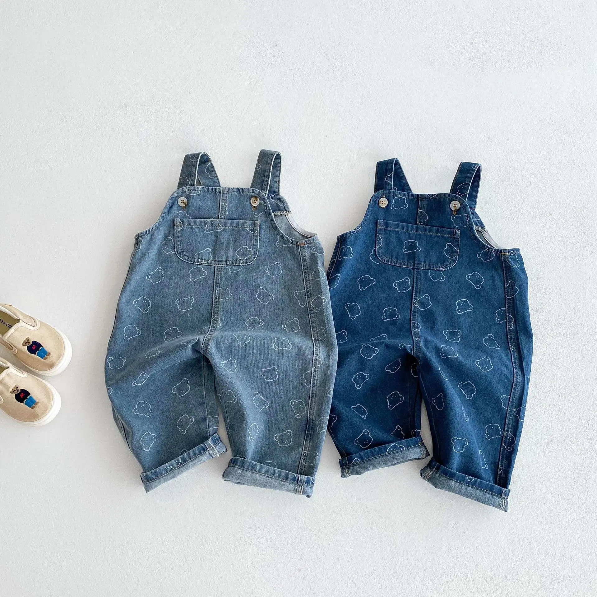 2025 Spring New Children Loose Denim Overalls Cotton Baby Girls Cartoon Bear Print Casual Pants Boys Strap Trousers Kids Jeans