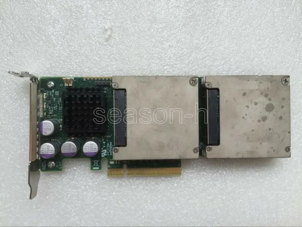 

Флэш-накопитель ELP-4X100-4D-N 400GB Nytro WarpDrive
