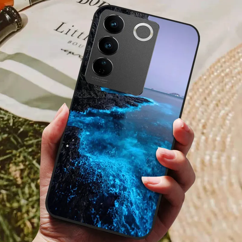 Sleek Black Silicone Phone Case - Durable TPU Protective Cover