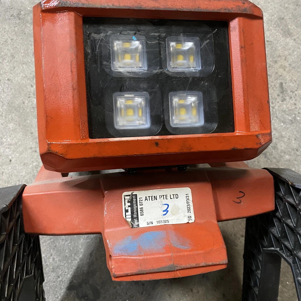 ヒルティ/HILTI 22V 充電式ライト SL6-A22 Hilti SL 6-A22 Cordless 22V 3000 Lumens Area Task Work Light