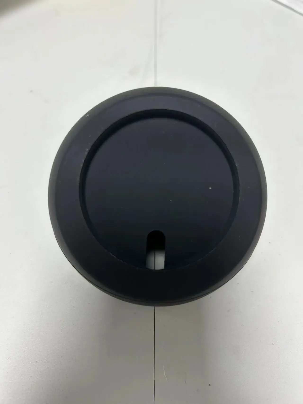 مكتب شحن لاسلكي مغناطيسي على شكل كرة حامل من السيل...