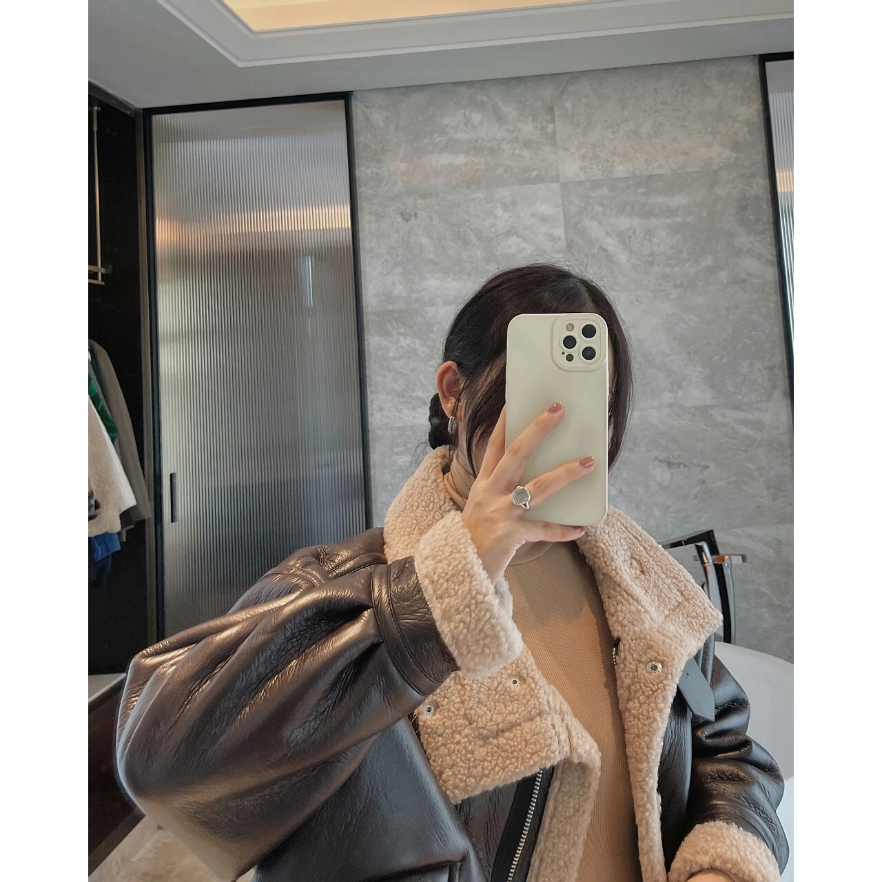 2022 Women Woolen Faux Fur Pu Leather Teddy Jackets Blazers Trench Coats Y2k Clothes Parkas Heavy Down Winter Oem Stylish New