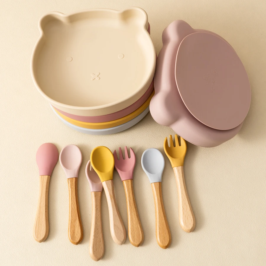 Dropshipping Silicone Baby Feeding Dishes Tableware For Kids Children Sucker Dishes Plate Toddle Training Spoon Baby Stuff 3